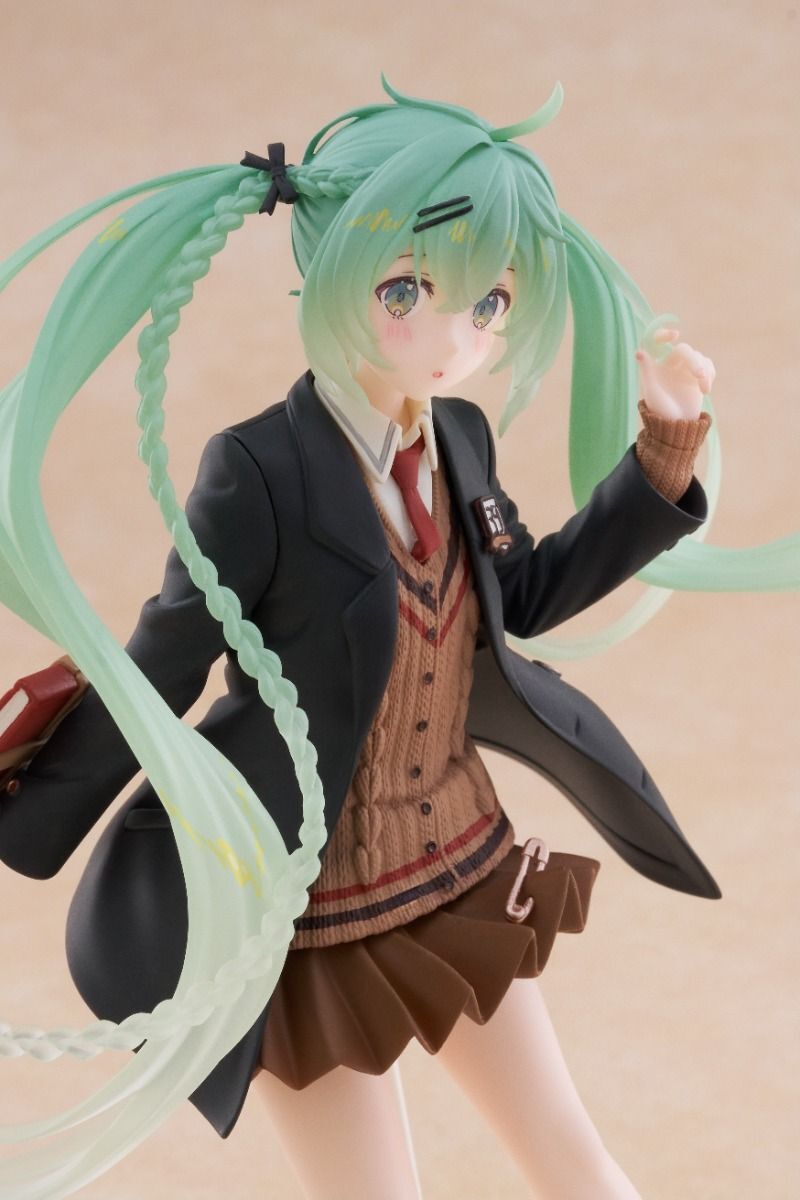 Hatsune Miku Fashion Series - Preppy