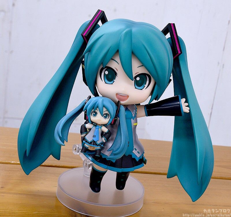 Hatsune Miku - Nendoroid Large