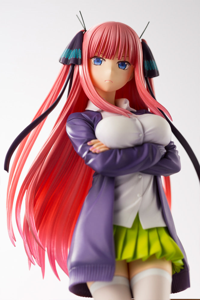 The Quintessential Quintuplets - Nino Nakano 1/8 Scale Figure