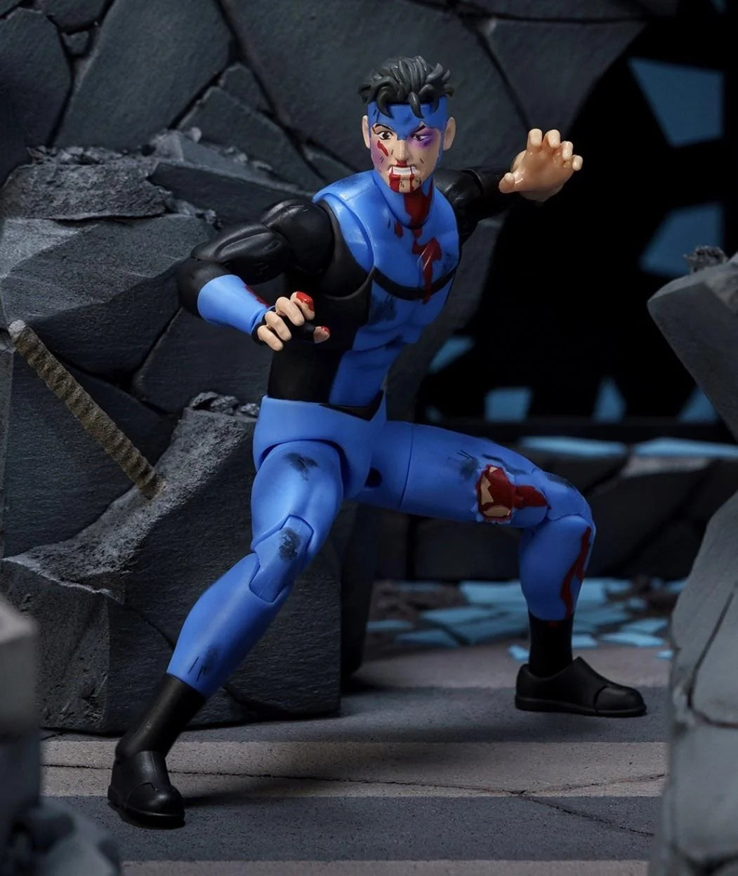Invincible 1/12 Scale Action Figure Battle Damaged
