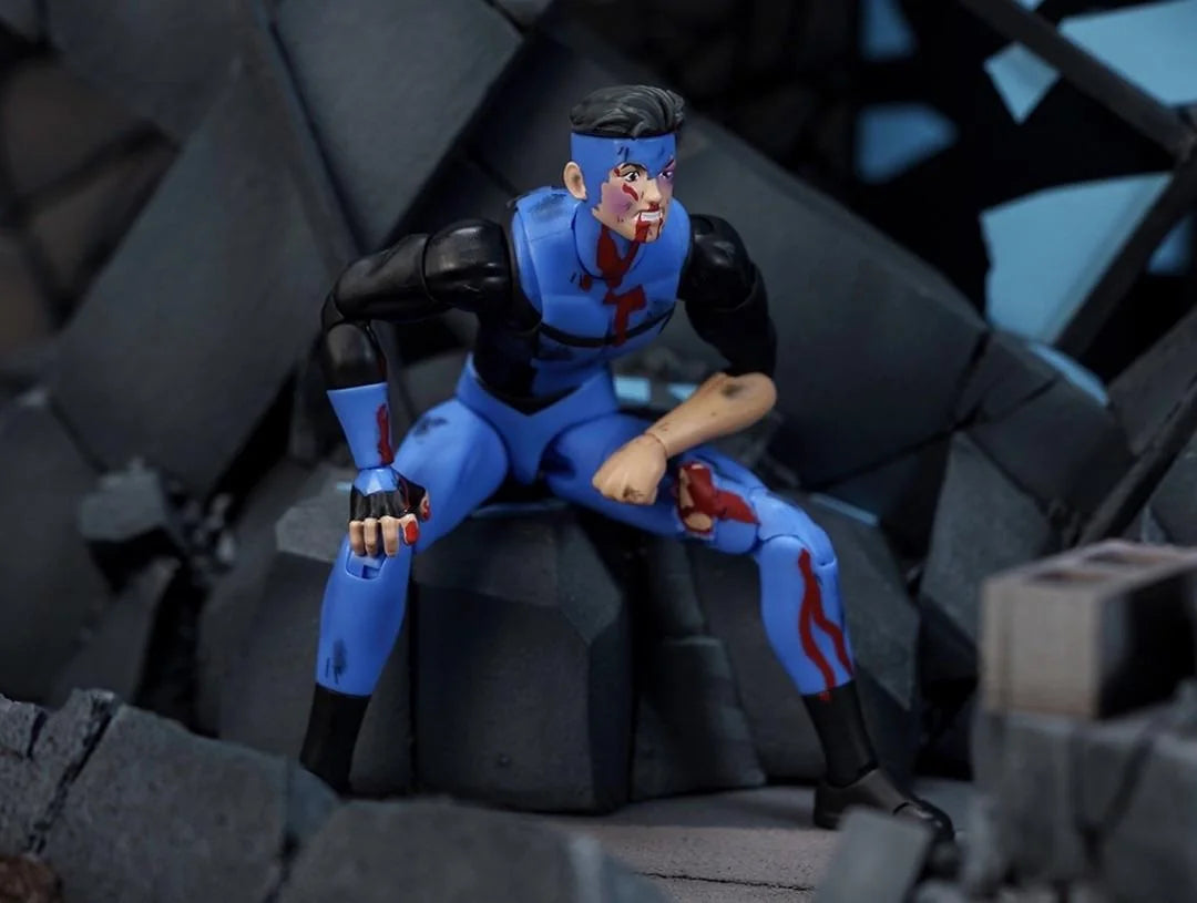 Invincible 1/12 Scale Action Figure Battle Damaged